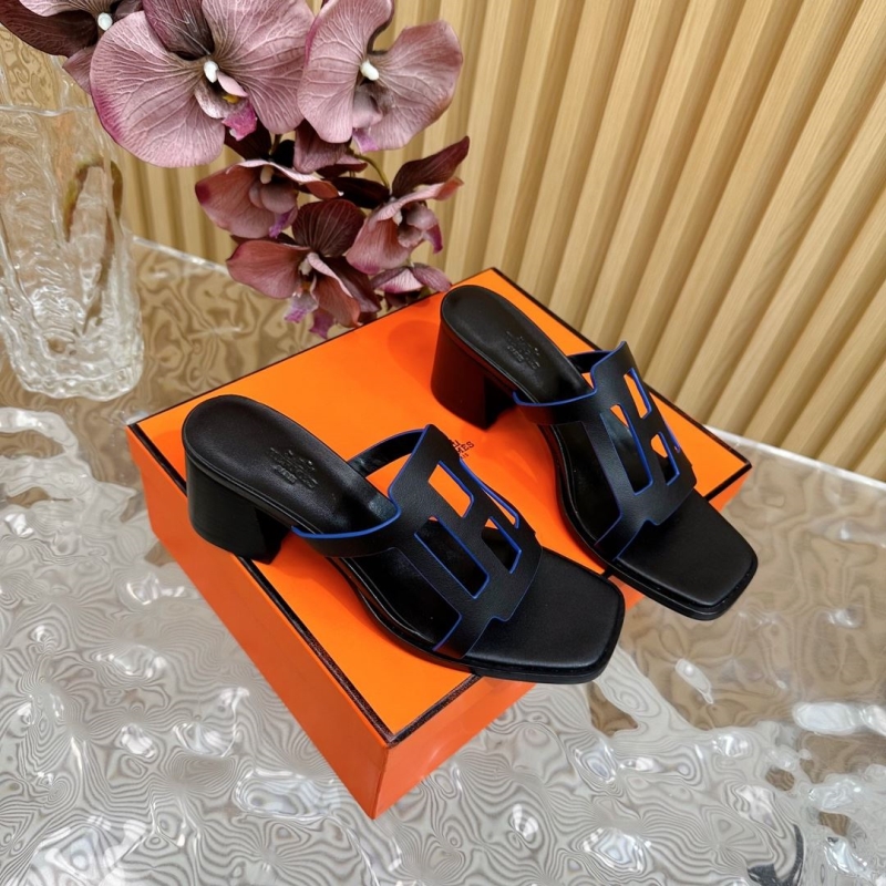 H**mes slippers